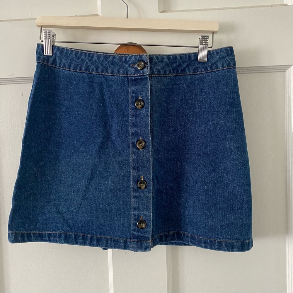NWOT Dark Blue Denim Skirt with Button Down Front in Women’s Large